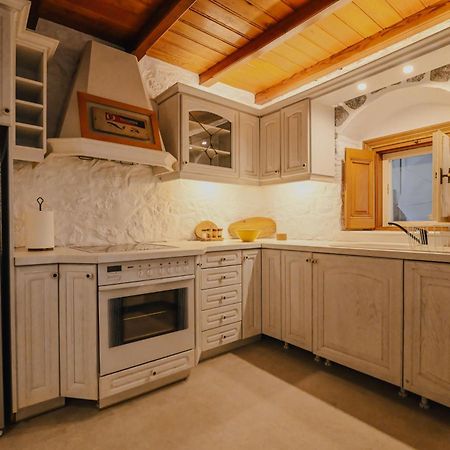 Mansion Eugenie Villa İdra Dış mekan fotoğraf
