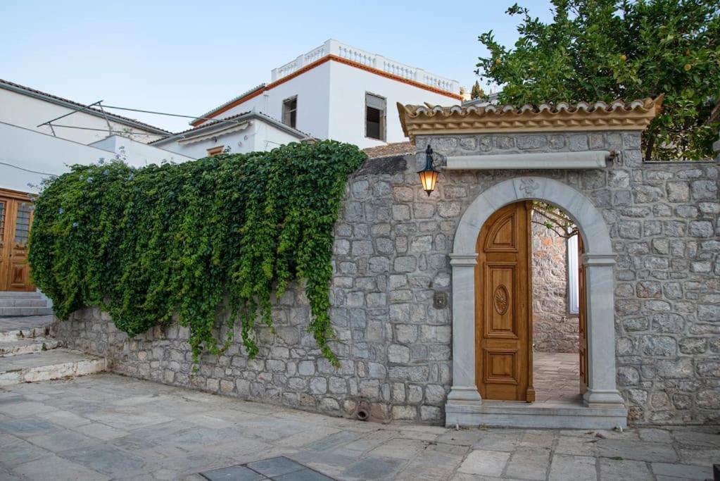 Mansion Eugenie Villa İdra Dış mekan fotoğraf