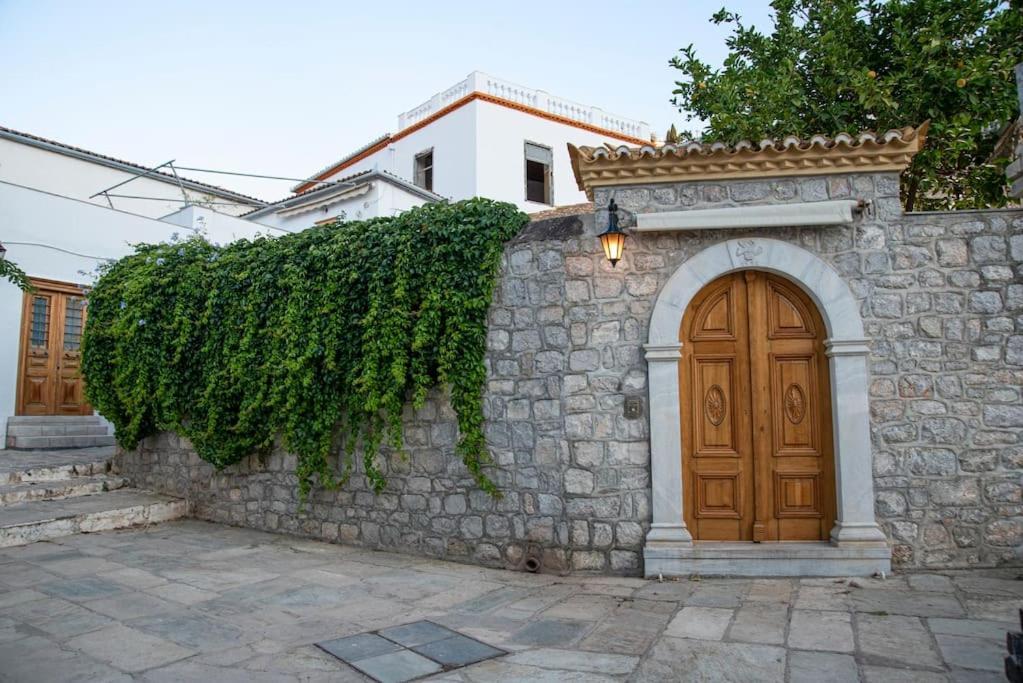 Mansion Eugenie Villa İdra Dış mekan fotoğraf